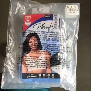 2 bras size 46g (brand new )